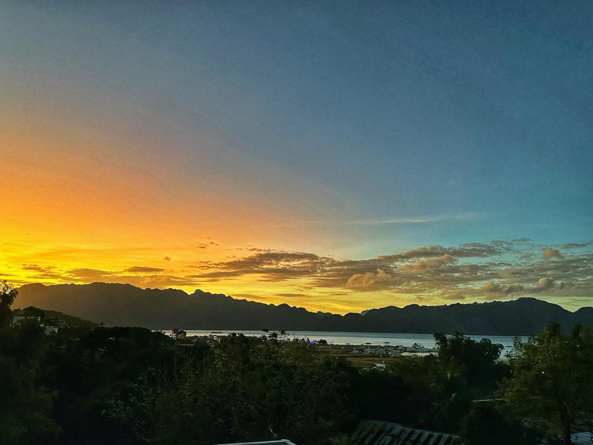 Zenvea Hotel Coron Bagian luar foto