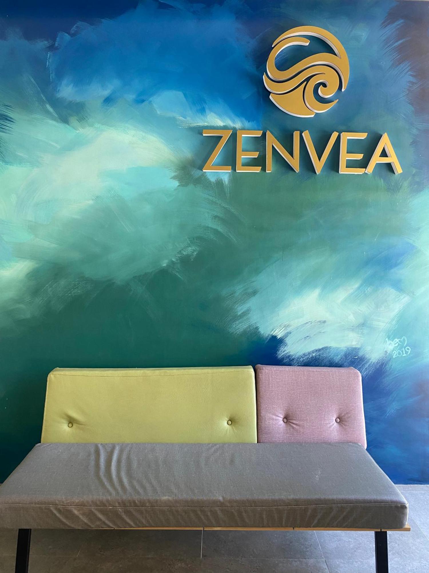 Zenvea Hotel Coron Bagian luar foto