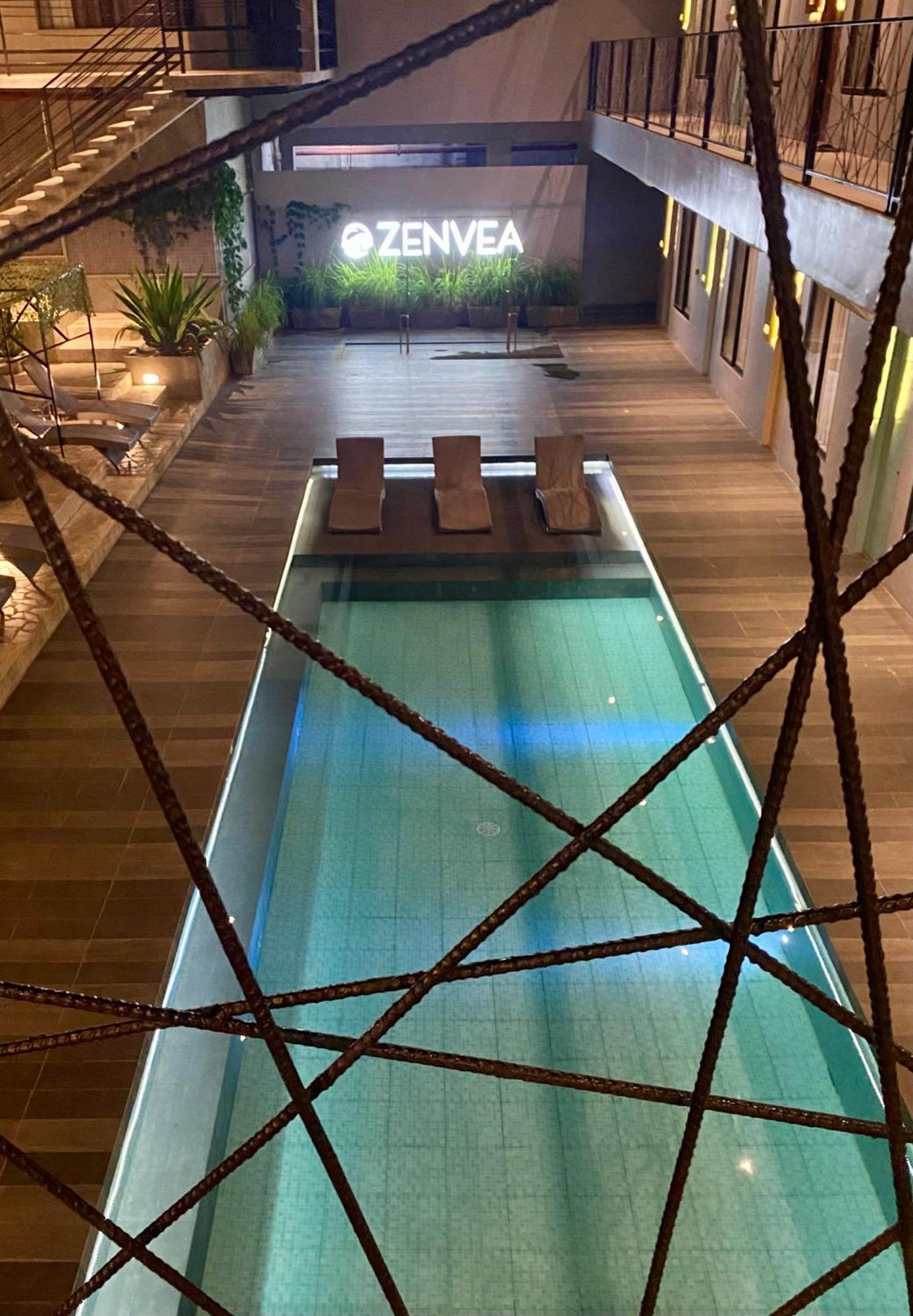 Zenvea Hotel Coron Bagian luar foto