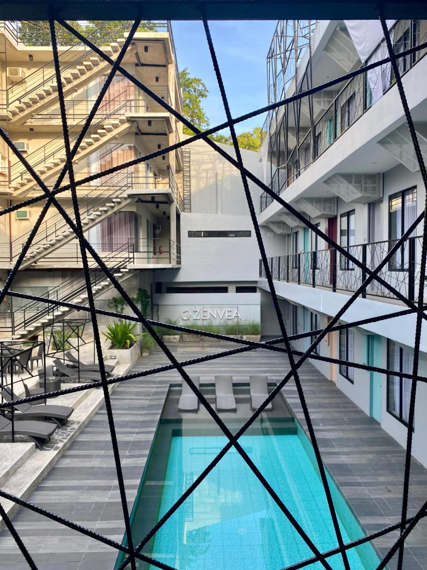 Zenvea Hotel Coron Bagian luar foto