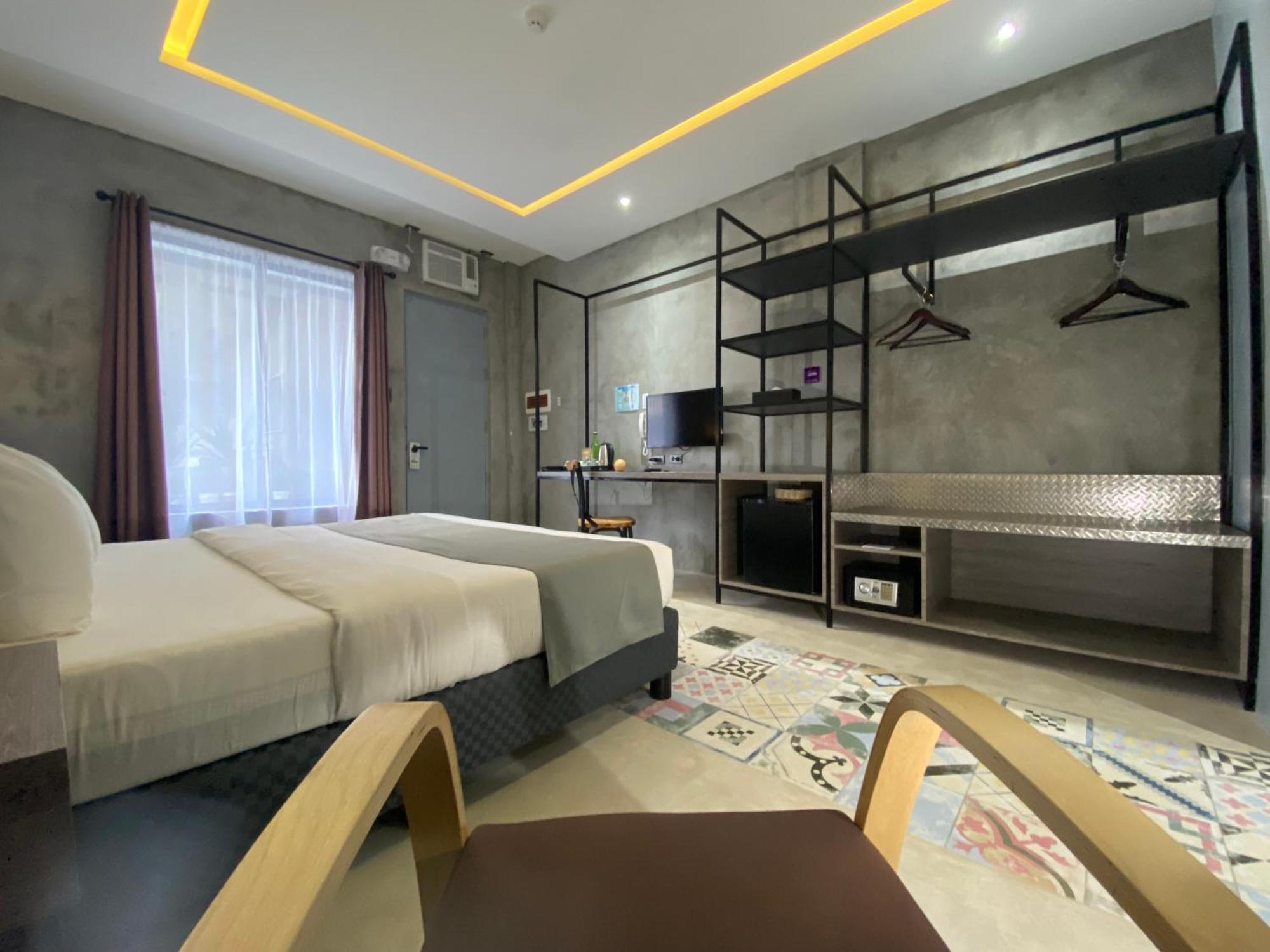 Zenvea Hotel Coron Bagian luar foto